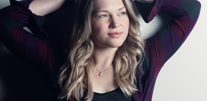 Crystal Bowersox Image